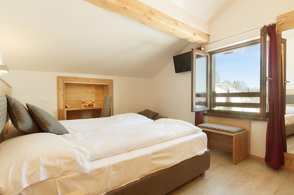 Hotel Due Spade Folgaria Exterior photo